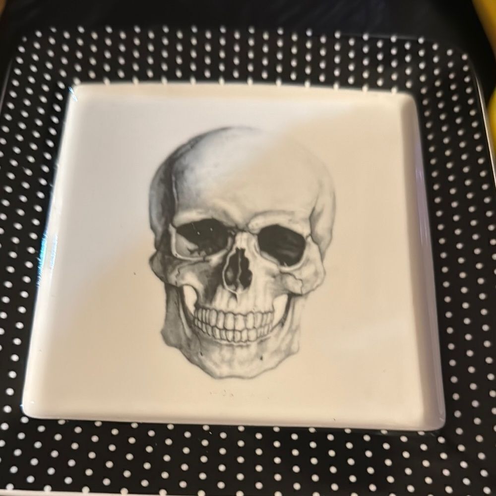 Wicked Ciroa Skull Porcelaine 6" Plates, Set of 4